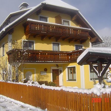 Haus Dorfer Bed and Breakfast Mariapfarr Buitenkant foto