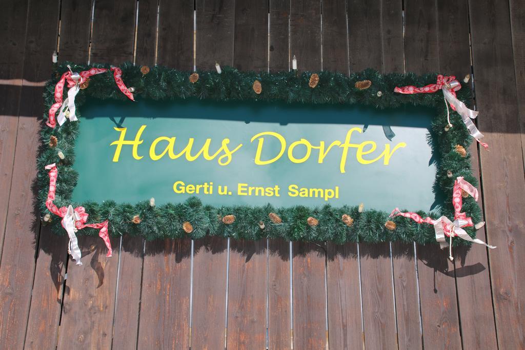 Haus Dorfer Bed and Breakfast Mariapfarr Buitenkant foto