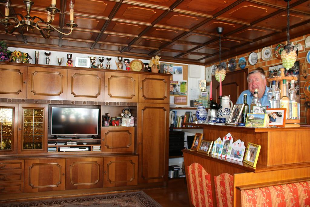 Haus Dorfer Bed and Breakfast Mariapfarr Buitenkant foto