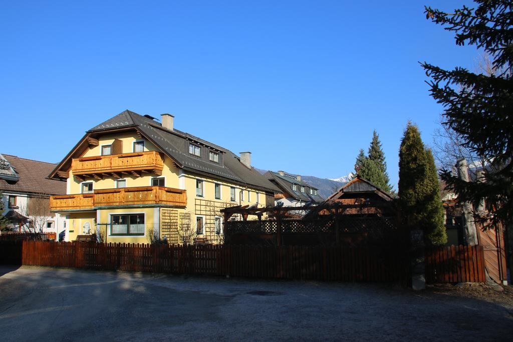 Haus Dorfer Bed and Breakfast Mariapfarr Buitenkant foto