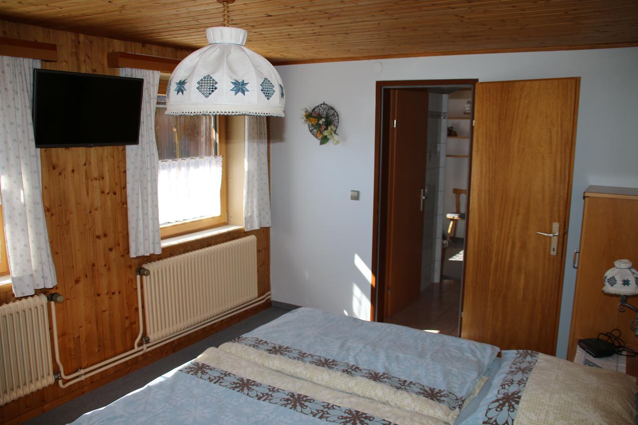 Haus Dorfer Bed and Breakfast Mariapfarr Buitenkant foto