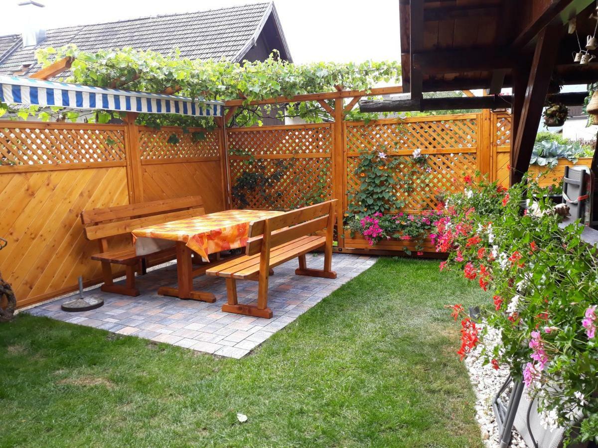 Haus Dorfer Bed and Breakfast Mariapfarr Buitenkant foto